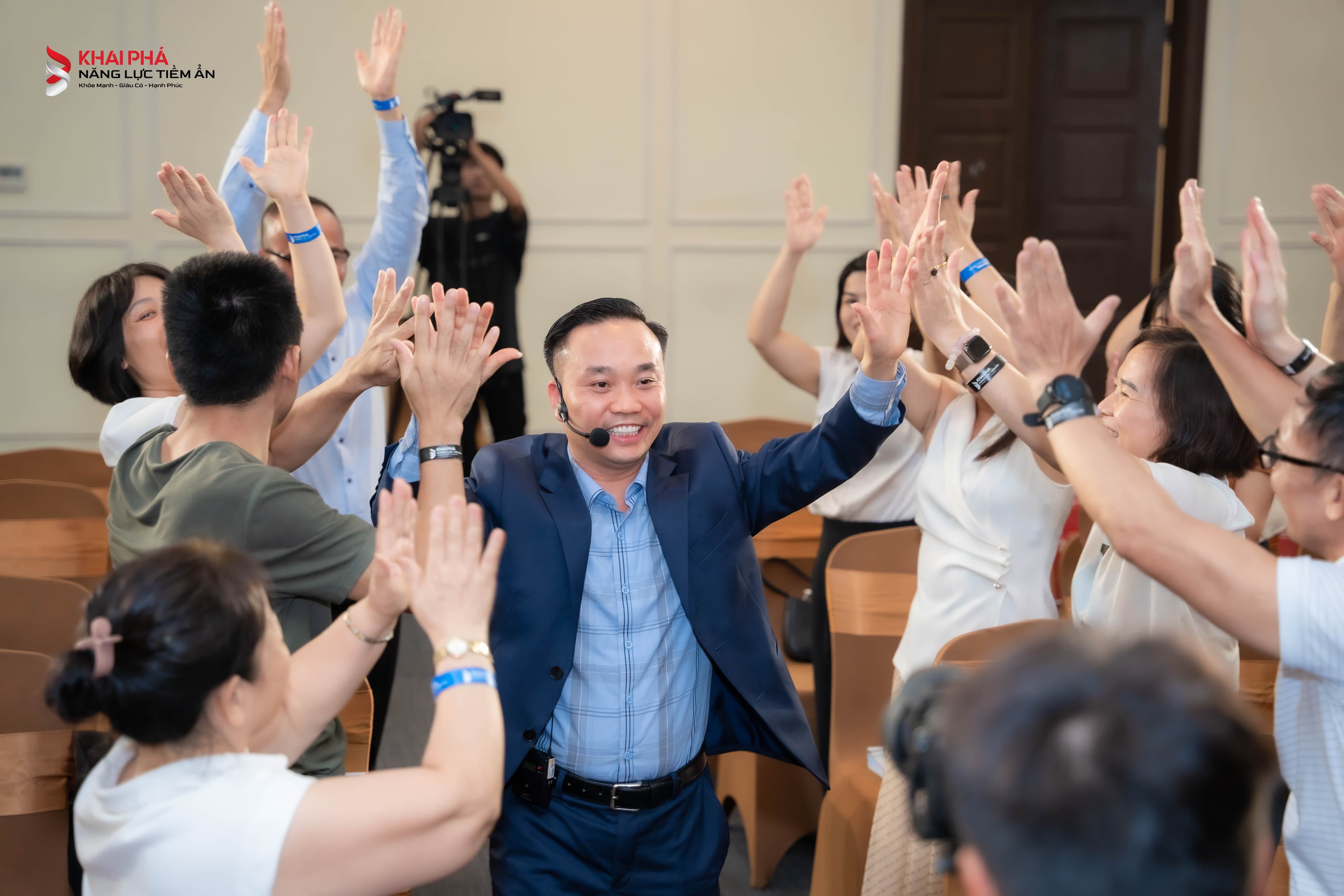 Hơn 1.500 buổi thuyết trình